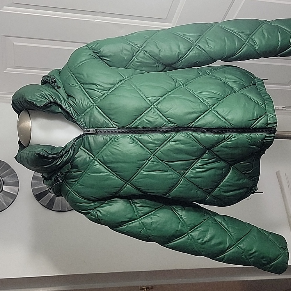 Kenneth Cole Green New York Women's Short Hooded Zip Puffer Size M